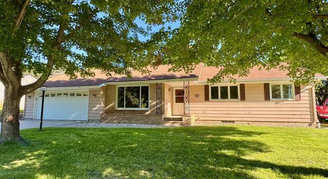 Photo of 219 E Hollett St, Tracy, MN 56175