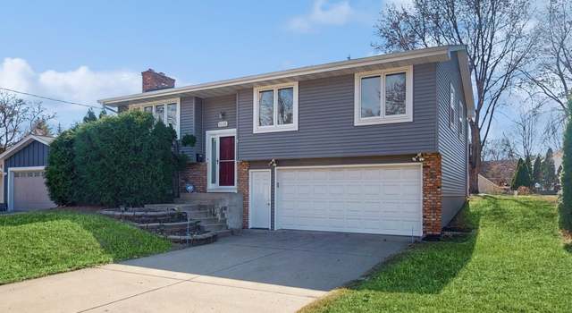 Photo of 1038 42 1/2 Ave NE, Columbia Heights, MN 55421