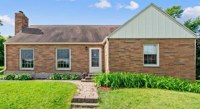 Photo of 1272 County Road D Cir E, Saint Paul, MN 55109