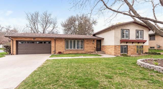 Photo of 903 20th Ave N, South Saint Paul, MN 55075