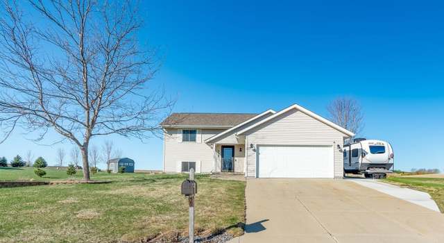 Photo of 315 Loraine Dr, Lake Crystal, MN 56055