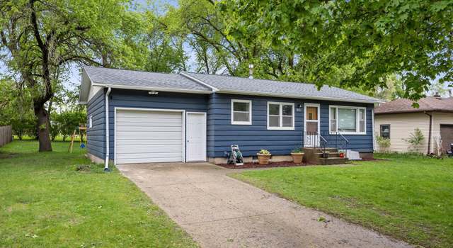 Photo of 801 10th St, Hawley, MN 56549