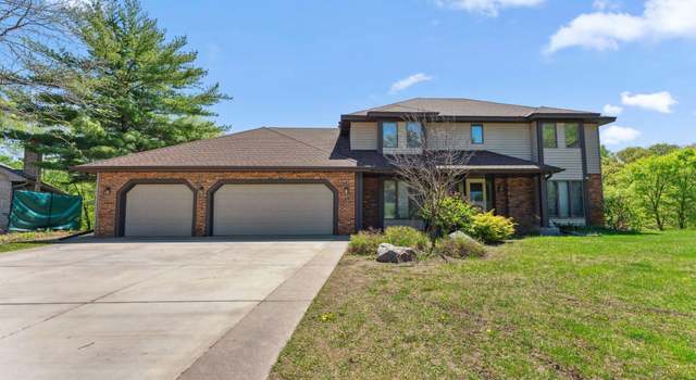 Photo of 9530 Riverview Ave S, Bloomington, MN 55425