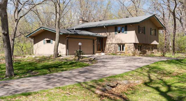 Photo of 8 Woodhill Ln, North Oaks, MN 55127