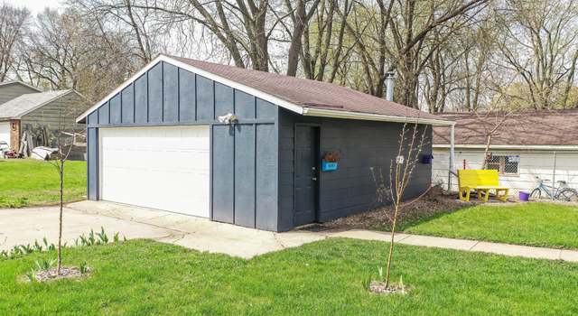 Photo of 6493 50th St N, Oakdale, MN 55128