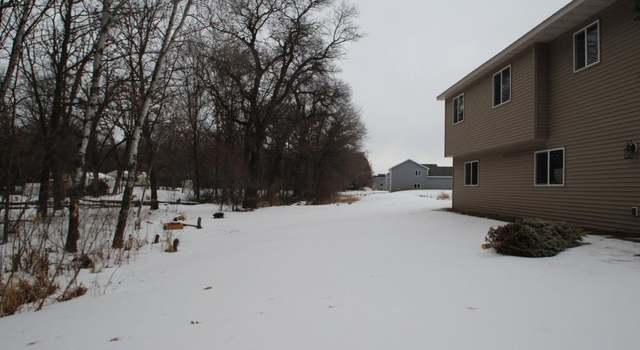 Photo of 301 8th Ave SE, Isanti, MN 55040