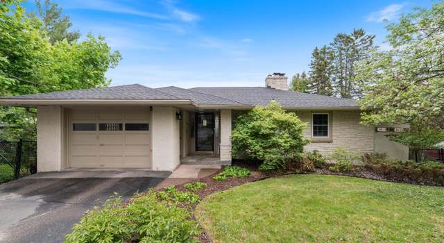 Photo of 2514 Branch St, Duluth, MN 55812