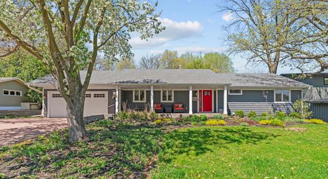 Photo of 1813 Gramsie Rd, Arden Hills, MN 55112