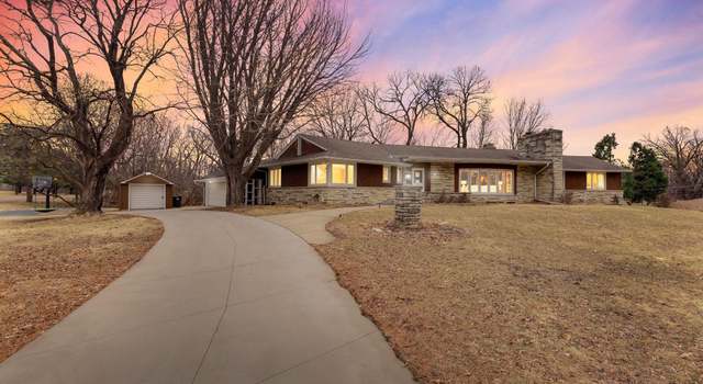 Photo of 1980 Lower Saint Dennis Rd, Saint Paul, MN 55116