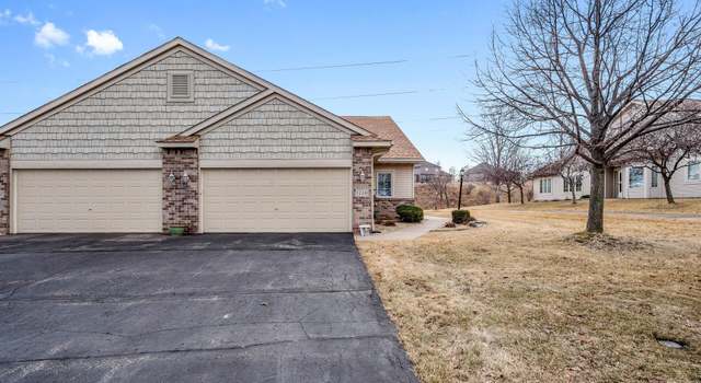 Photo of 1228 Highridge Ct, Maplewood, MN 55109
