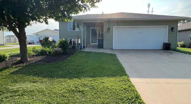Photo of 320 8th St SW, Plainview, MN 55964