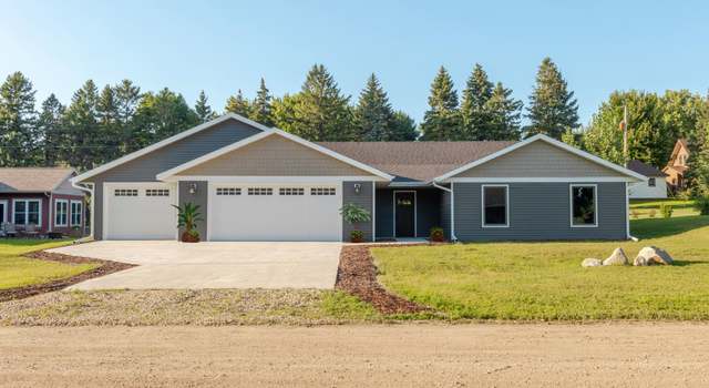 Photo of 704 E Broadway St, Starbuck, MN 56381