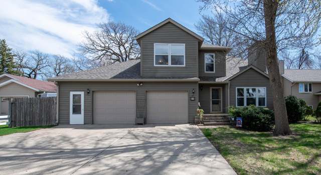Photo of 10 Renann Ct, North Mankato, MN 56003