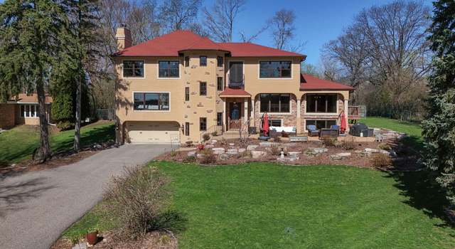 Photo of 30 Willow Woods Dr, Tonka Bay, MN 55331