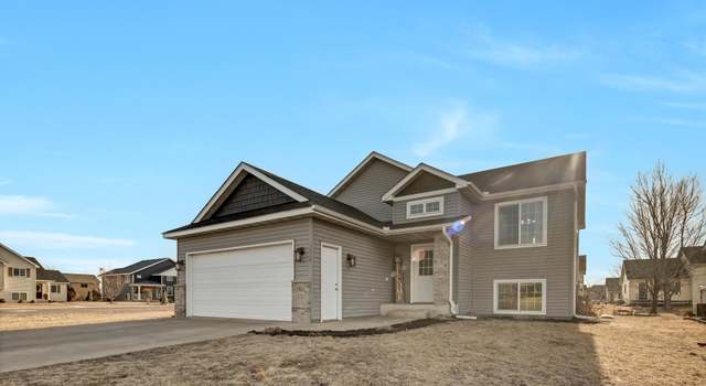 Photo of 1500 Nuthatch Ave, Sartell, MN 56377