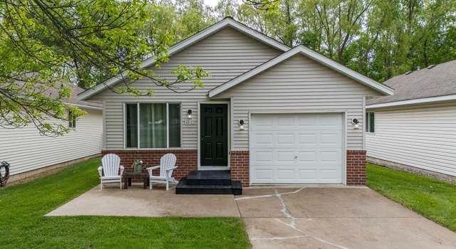 Photo of 412 Lady Slipper Ave NE, New Prague, MN 56071
