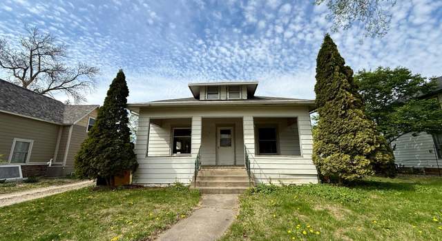 Photo of 205 E Chestnut St, Redwood Falls, MN 56283
