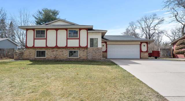 Photo of 8392 Fairchild Ave, Mounds View, MN 55112