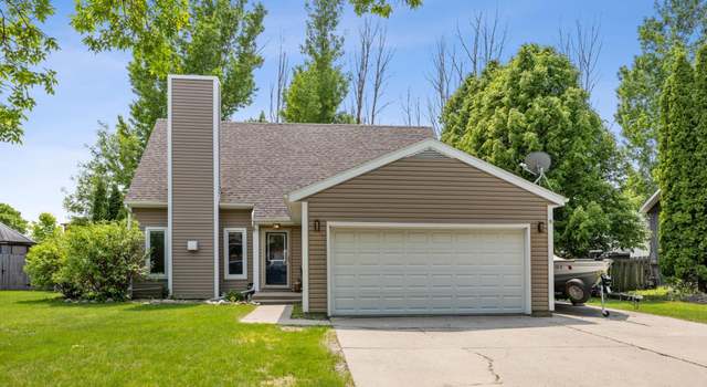 Photo of 1813 Prairie Ln S, Fargo, ND 58103