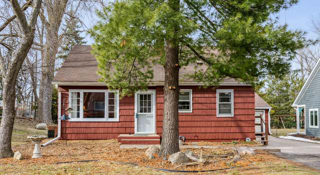 Photo of 1037 Island Lake Ave, Shoreview, MN 55126
