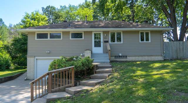 Photo of 2912 Hampshire Ave N, Minneapolis, MN 55427