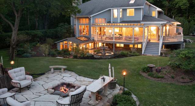 Photo of 4950 Sleepy Hollow Rd, Greenwood, MN 55331