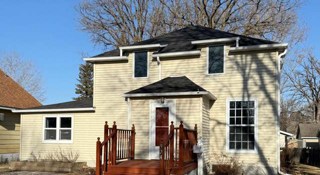 Photo of 924 Knight Ave N, Thief River Falls, MN 56701
