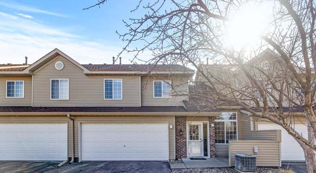 Photo of 2322 Oakridge Cir, Hudson, WI 54016