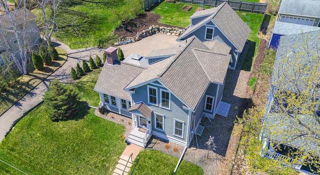 Photo of 912 5th St S, Stillwater, MN 55082