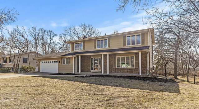 Photo of 6532 Ridgeview Dr, Edina, MN 55439