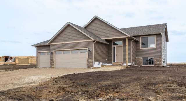 Photo of 2232 Petersen Dr NW, Stewartville, MN 55976