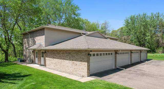 Photo of 921 Pond View Ct, Vadnais Heights, MN 55127