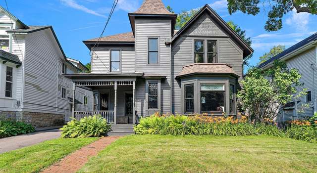 Photo of 428 6th St S, Stillwater, MN 55082