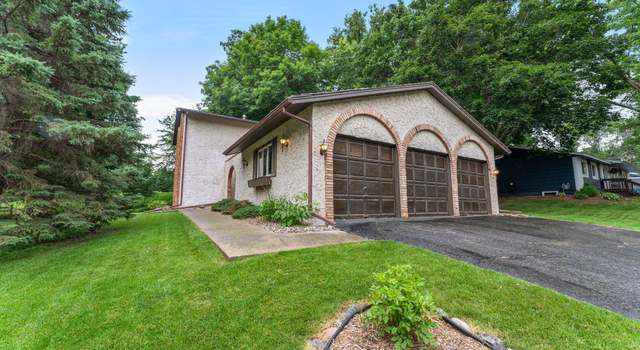 Photo of 3820 Linden Cir, Chanhassen, MN 55331