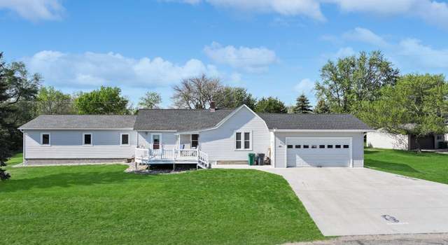 Photo of 204 W High St, Russell, MN 56169