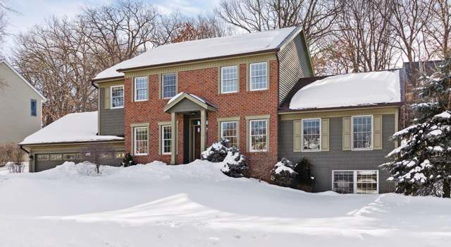 Photo of 1486 Kings Wood Rd, Eagan, MN 55122