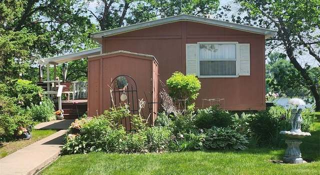Photo of 274 N Shore Dr, Windom, MN 56101