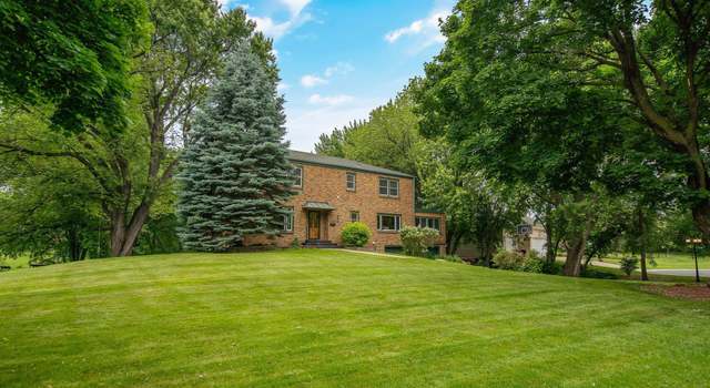 Photo of 2407 Burma Ln, South Saint Paul, MN 55075