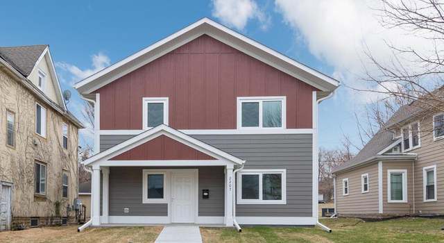 Photo of 2207 Queen Ave N, Minneapolis, MN 55411