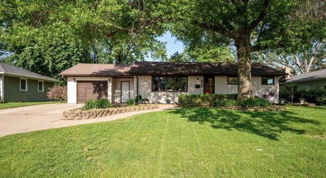 Photo of 9132 Upton Ave S, Bloomington, MN 55431