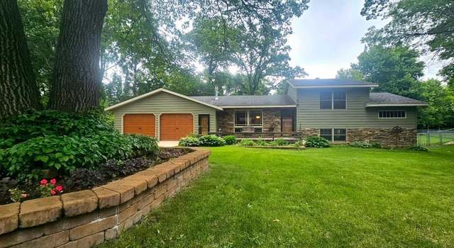 Photo of 1912 S Oak Knoll Dr NE, Alexandria, MN 56308