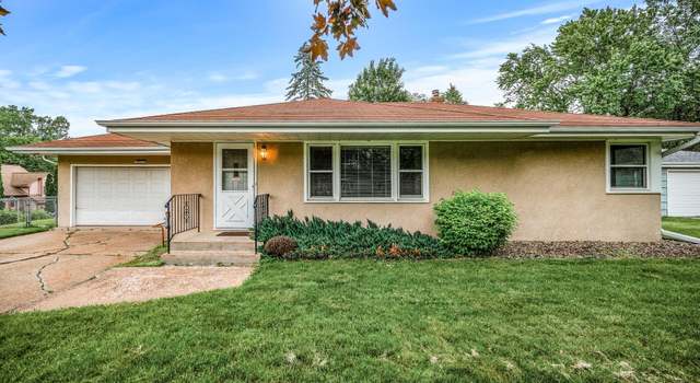 Photo of 2874 Merrill St, Roseville, MN 55113