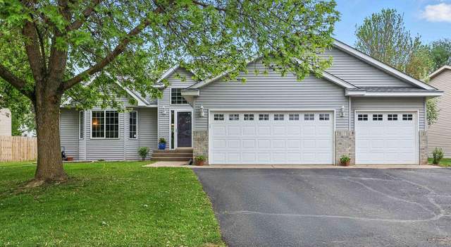 Photo of 1113 Garden Brook Dr, Sauk Rapids, MN 56379
