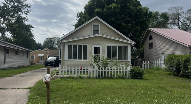 Photo of 720 44th Ave, Goodview, MN 55987