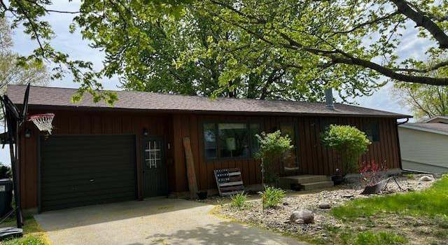 Photo of 123 Century Dr, Minneota, MN 56264