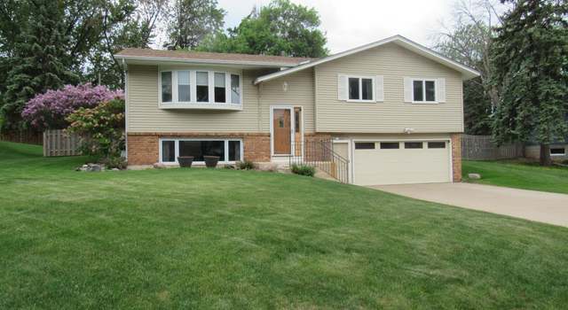 Photo of 9331 46th Ave N, New Hope, MN 55428