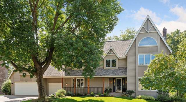 Photo of 950 Scenic Dr, Shoreview, MN 55126