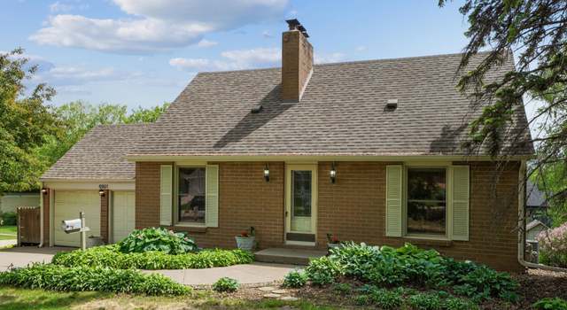 Photo of 6901 Antrim Rd, Edina, MN 55439