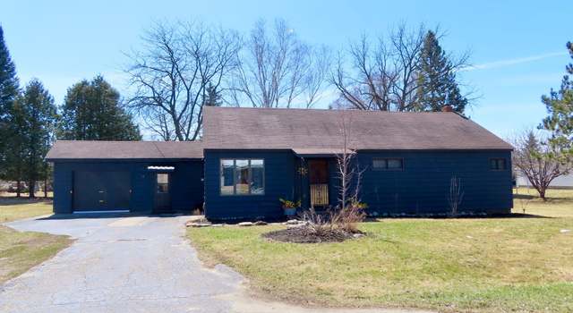 Photo of 30 NE 3rd St, Cohasset, MN 55721