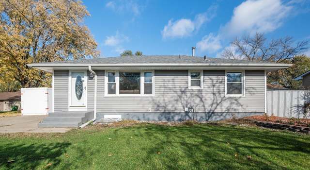 Photo of 447 112th Ln NW, Coon Rapids, MN 55448